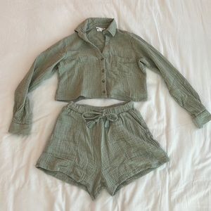 bluse and shorts set